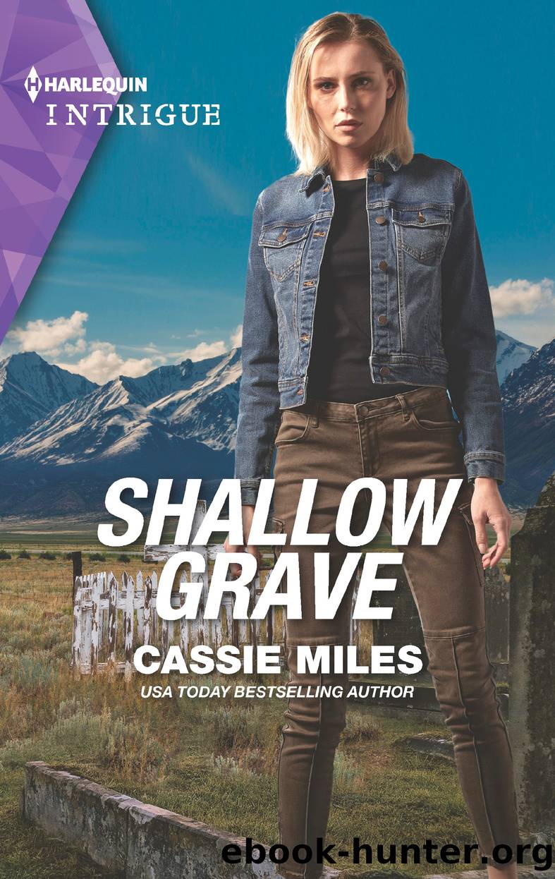 Shallow Grave by Cassie Miles