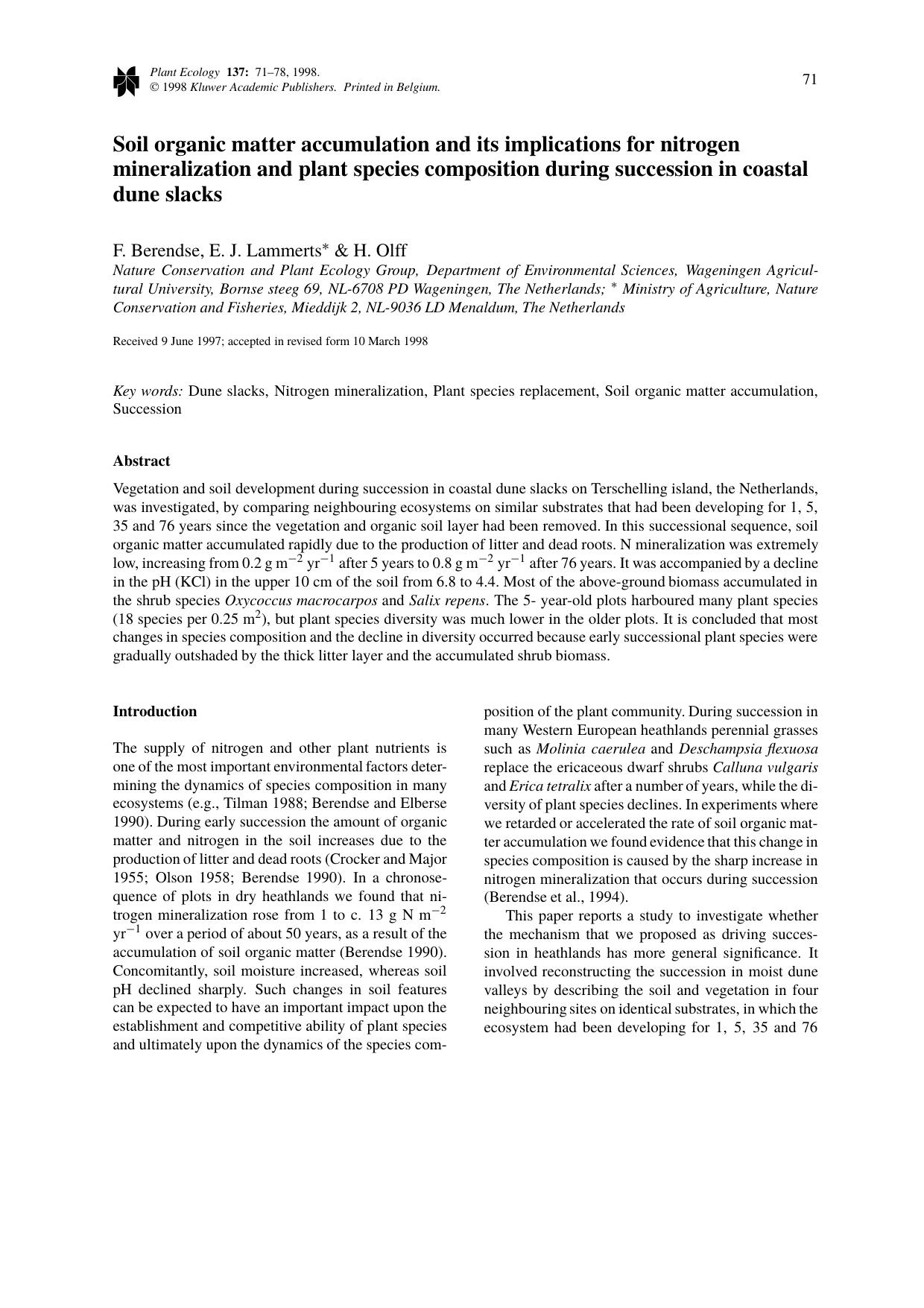 Soil organic matter accumulation and its implications for nitrogen mineralization and plant species composition during succession in coastal dune slacks by Unknown