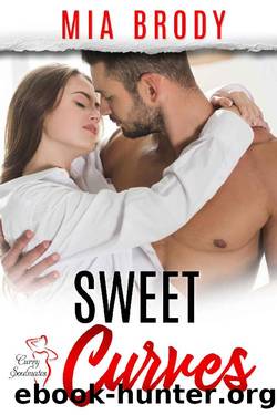 Sweet Curves: A Curvy Woman Instalove Romance (Curvy Soulmates) by Mia Brody