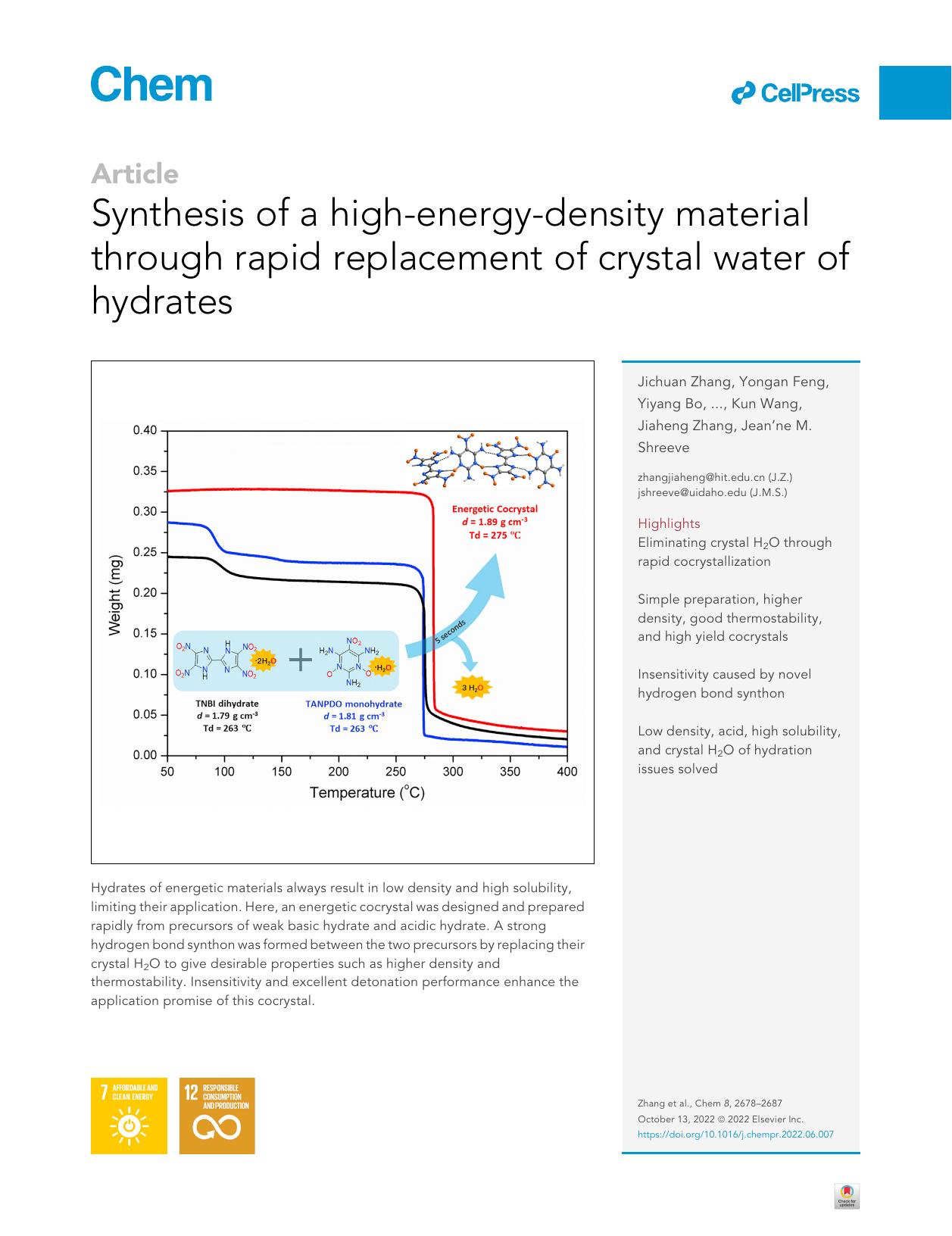 Synthesis of a high-energy-density material through rapid replacement of crystal water of hydrates by unknow