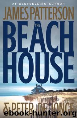 The Beach House by James Patterson & PETER DE JONGE