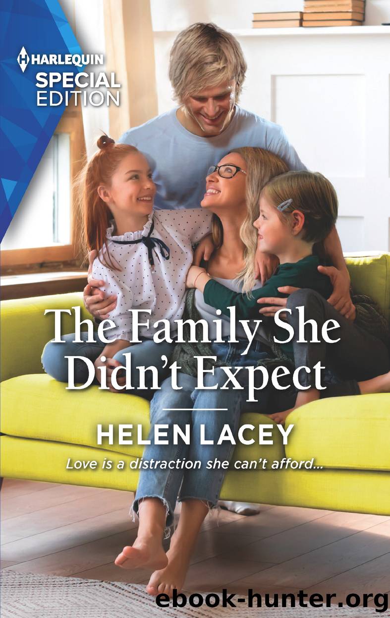 The Family She Didn't Expect by Helen Lacey