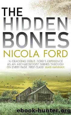 The Hidden Bones (The Clare Hills series) by Nicola Ford
