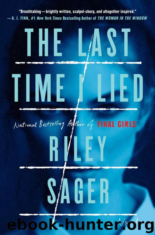 The Last Time I Lied: A Novel by Riley Sager
