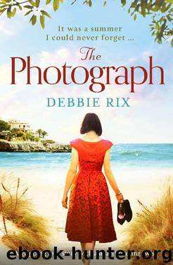 The Photograph_A gripping love story with a heartbreaking twist by Debbie Rix