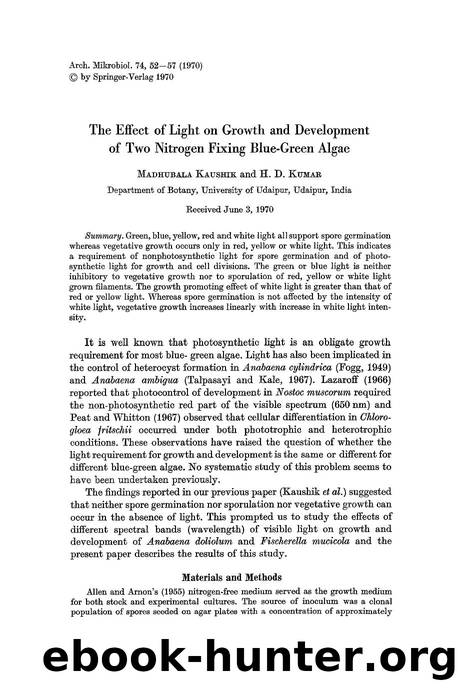 The effect of light on growth and development of two nitrogen fixing blue-green algae by Unknown