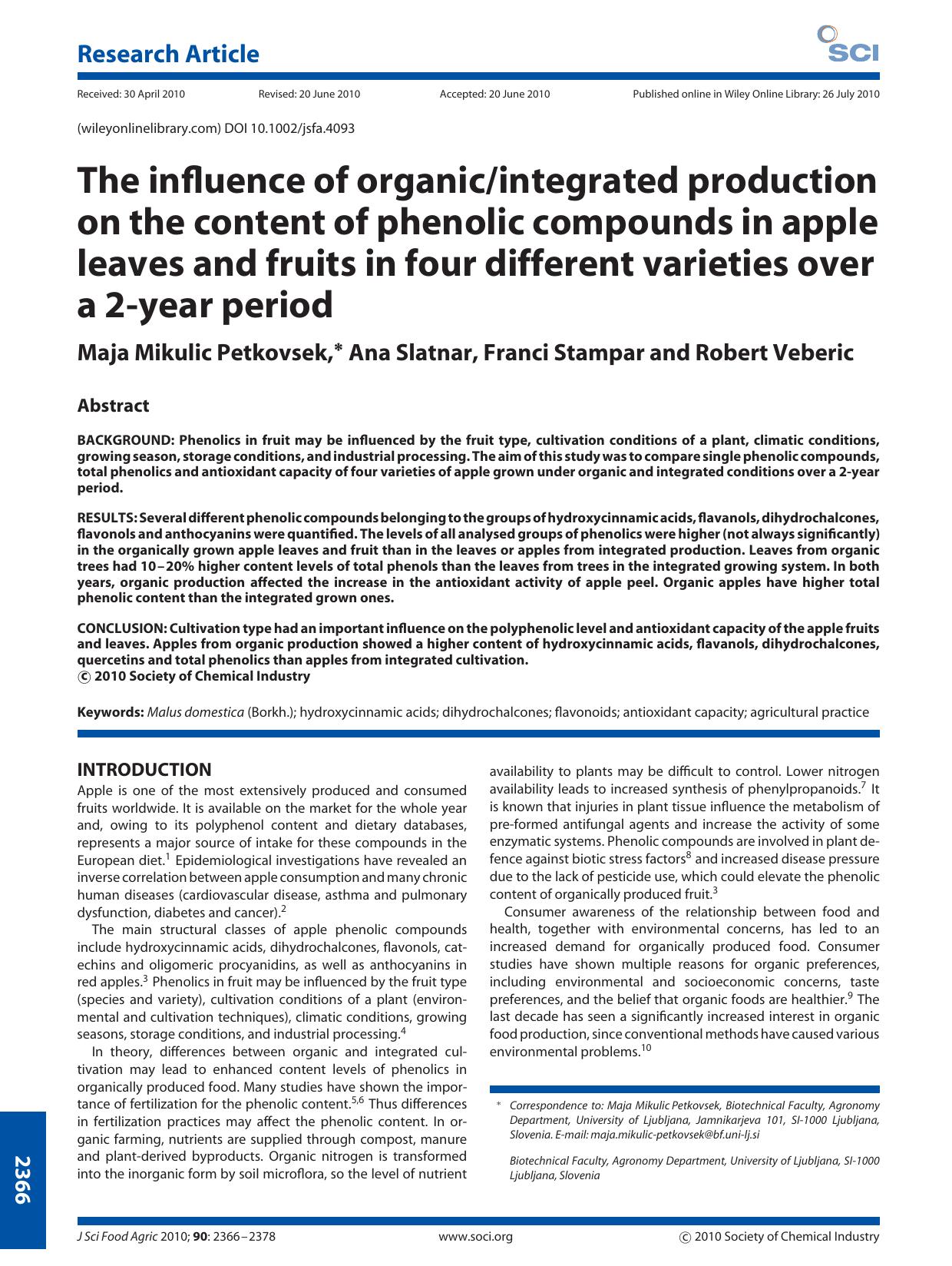 The influence of organicintegrated production on the content of phenolic compounds in apple leaves and fruits in four different varieties over a 2year period by Unknown