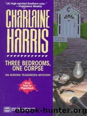 Three bedrooms, one corpse by Charlaine Harris
