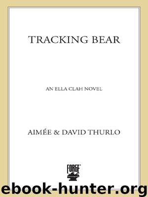 Tracking Bear by Thurlo David