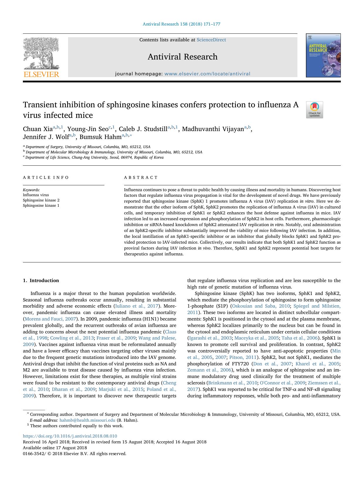 Transient inhibition of sphingosine kinases confers protection to influenza A virus infected mice by unknow