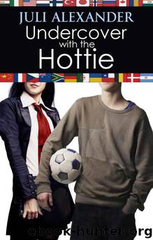 Undercover with the Hottie (Investigating the Hottie) by Alexander Juli