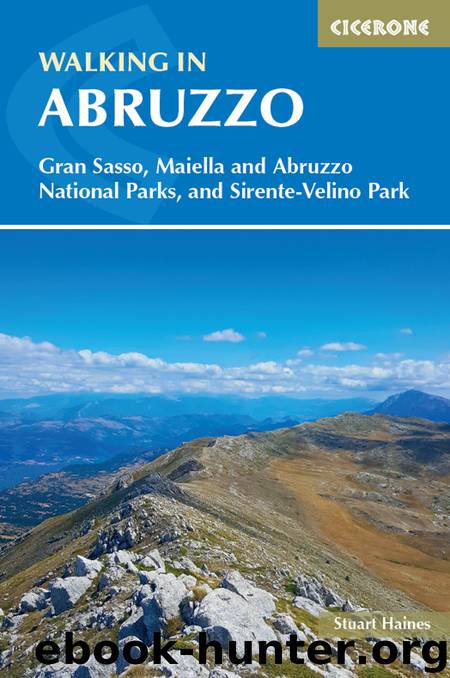 Walking in Abruzzo by Stuart Haines