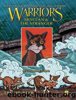 Warriors: SkyClan and the Stranger #2: Beyond the Code (Warriors Manga) by Erin Hunter