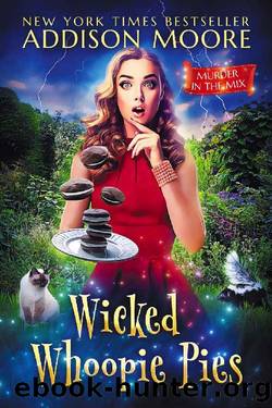 Wicked Whoopie Pies: Cozy Mystery (MURDER IN THE MIX Book 33) by Addison Moore