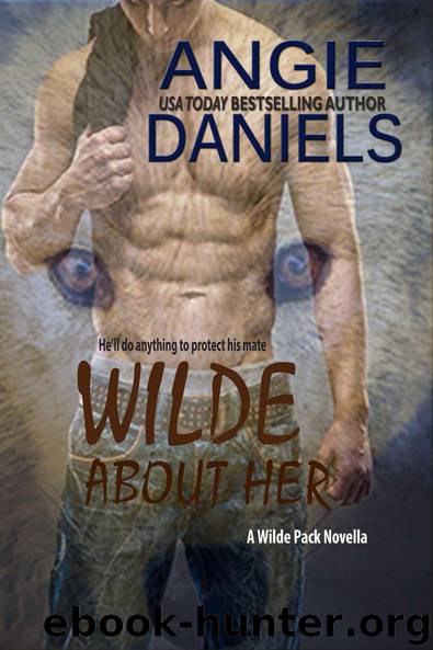 Wilde About Her (Wilde Pack Series) by Daniels Angie